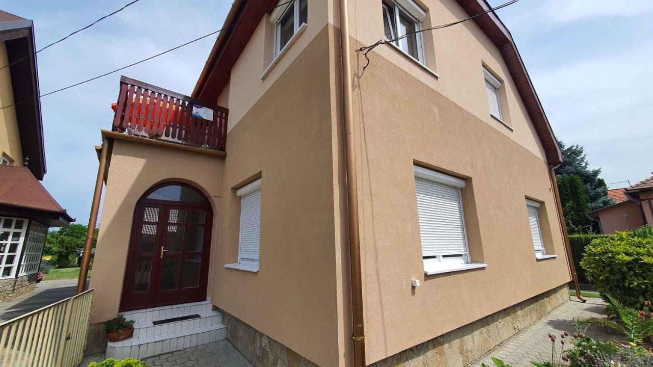 Apartments In Balatonlelle 43115 Exterior foto